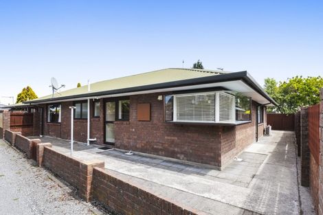 Photo of property in 1/5 Chokebore Place, Sockburn, Christchurch, 8042