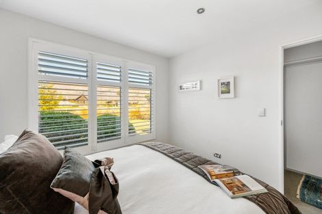 Photo of property in 4 Sunnyside Lane, Wanaka, 9305