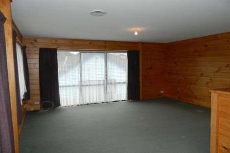 Photo of property in 1-1a Jackson Terrace, Ranui, Porirua, 5024