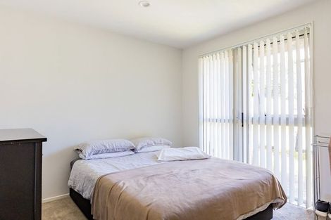 Photo of property in 21 Lewis Road, Pakuranga, Auckland, 2010