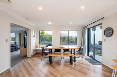Photo of property in 712 Queens Drive, Waikiwi, Invercargill, 9810