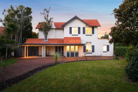 Photo of property in 256 Lake Road, Hauraki, Auckland, 0622