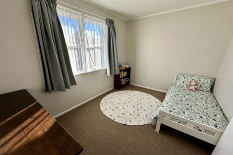 Photo of property in 4 Lyndon Place, Manurewa, Auckland, 2102
