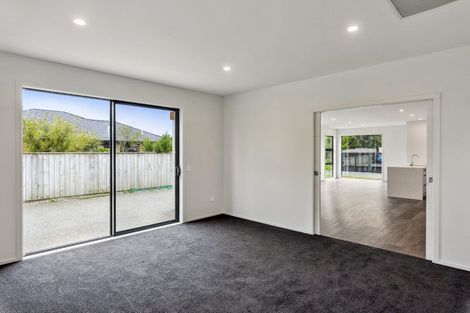 Photo of property in 47 Hudson Place, Paraparaumu, 5032