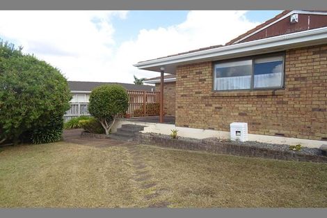 Photo of property in 52 Jandell Crescent, Bucklands Beach, Auckland, 2014