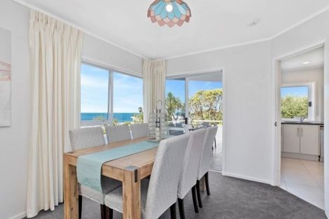 Photo of property in 2/70 Churchill Road, Murrays Bay, Auckland, 0630