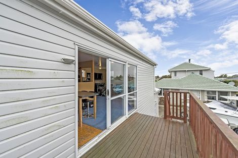 Photo of property in 83 Cotswold Avenue, Bishopdale, Christchurch, 8053