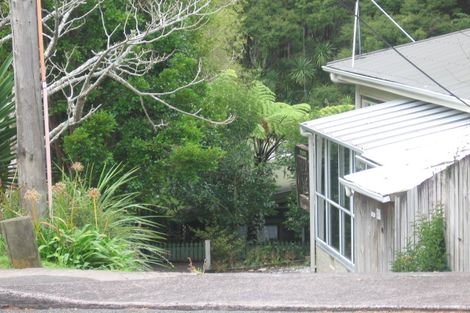 Photo of property in 1/20 South Lynn Road, Titirangi, Auckland, 0604
