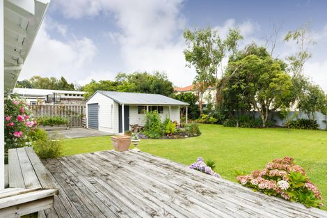 Photo of property in 12 Moerangi Street, West End, Palmerston North, 4410