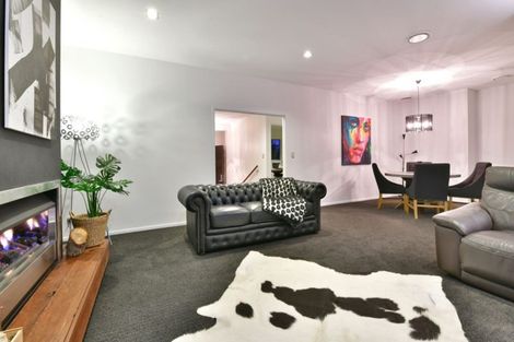 Photo of property in 2 Andre Rise, Stanmore Bay, Whangaparaoa, 0932