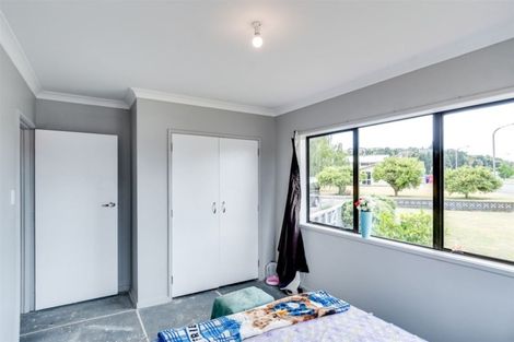Photo of property in 22 Taradale Road, Marewa, Napier, 4110