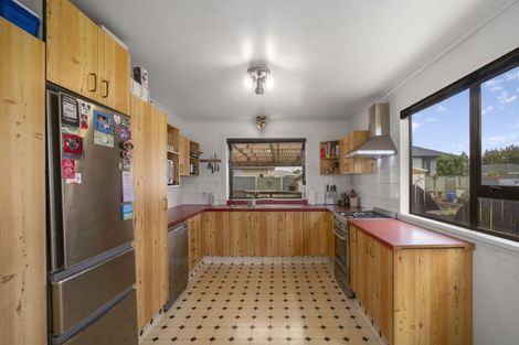 Photo of property in 15 Pemberton Crescent, Greerton, Tauranga, 3112