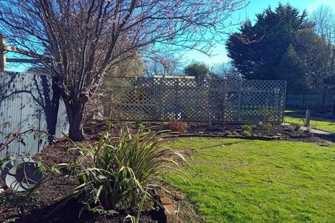 Photo of property in 24 Johnson Street, Milton, 9220