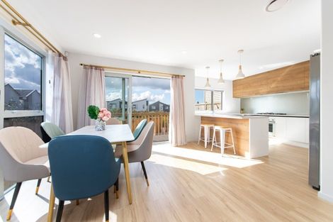 Photo of property in 10 Hea Road, Hobsonville, Auckland, 0616