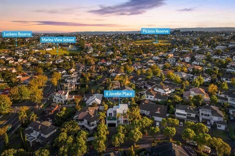 Photo of property in 6 Javelin Place, West Harbour, Auckland, 0618