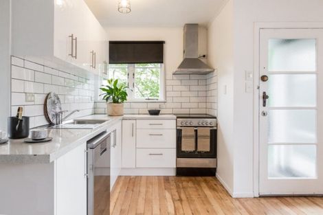 Photo of property in 12 Nimon Street, Havelock North, 4130