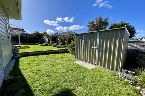 Photo of property in 23 James Nairn Grove, Riverstone Terraces, Upper Hutt, 5018