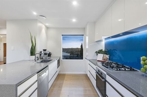 Photo of property in 1/266 Forrest Hill Road, Forrest Hill, Auckland, 0620