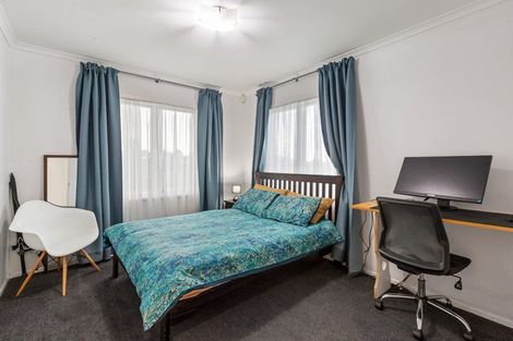 Photo of property in 25 Portadown Avenue, Pakuranga Heights, Auckland, 2010