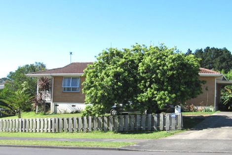 Photo of property in 10 Holmes Drive, West Harbour, Auckland, 0618