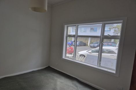 Photo of property in 22 Scarborough Terrace, Mount Victoria, Wellington, 6011