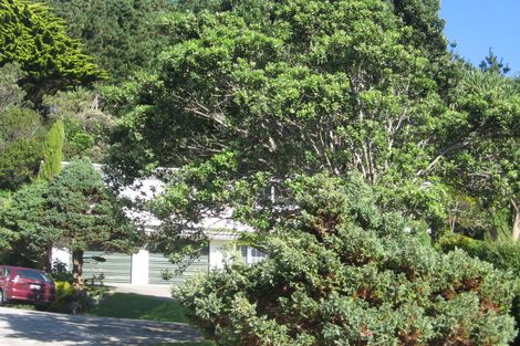 Photo of property in 10 Wilmshurst Place, Tawa, Wellington, 5028