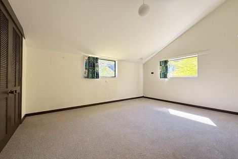 Photo of property in 35 Burma Road, Khandallah, Wellington, 6035