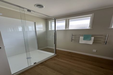 Photo of property in 28 Airdrie Road, Ranui, Auckland, 0612