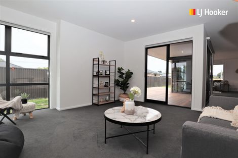 Photo of property in 5 North Foreland Street, Waihola, Milton, 9073