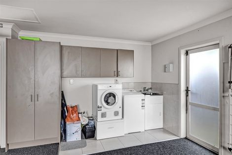 Photo of property in 7a Dives Avenue, Hawera, 4610