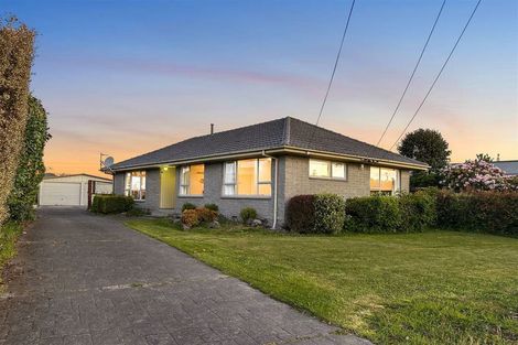 Photo of property in 76 Cotswold Avenue, Bishopdale, Christchurch, 8053