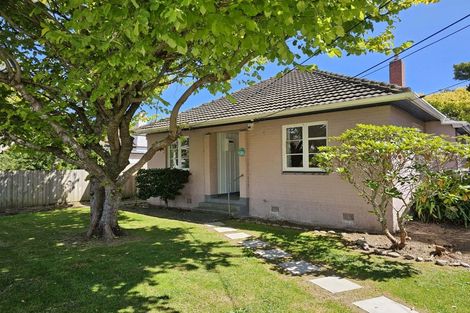 Photo of property in 5 Fry Street, Boulcott, Lower Hutt, 5010