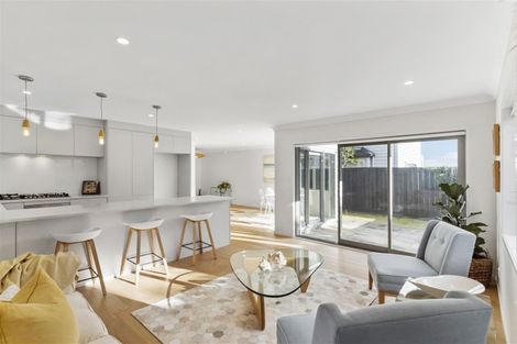 Photo of property in 139b Bucklands Beach Road, Bucklands Beach, Auckland, 2012