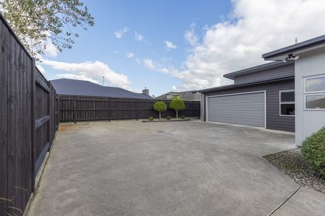 Photo of property in 62 Rosalie Terrace, Kelvin Grove, Palmerston North, 4414