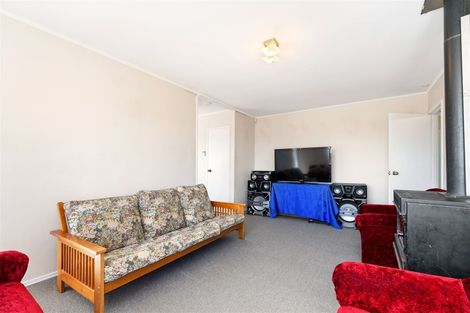 Photo of property in 132 Finlayson Avenue, Clendon Park, Auckland, 2103