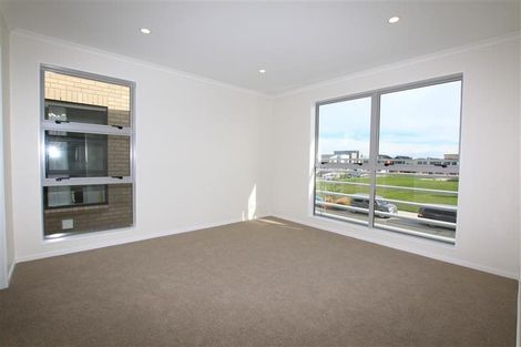 Photo of property in 5 Spotted Dove Road, Hobsonville, Auckland, 0616