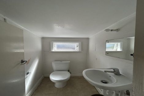 Photo of property in 96 Derwent Street, Island Bay, Wellington, 6023