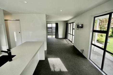 Photo of property in 8 Lane Place, Awapuni, Palmerston North, 4412