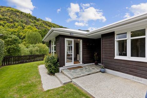 Photo of property in 46 Norfolk Street, Arrowtown, 9302