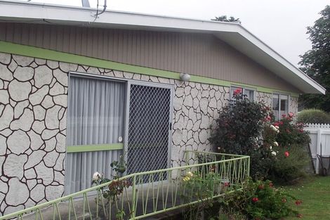 Photo of property in 1/7 Kent Street, Carterton, 5713