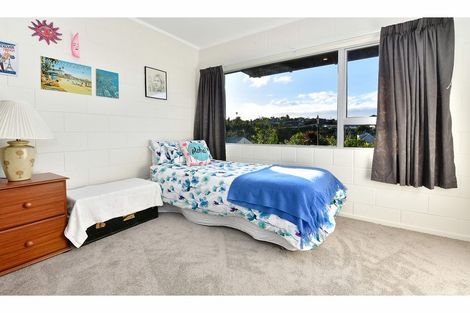Photo of property in 18a Tower Hill, Stanmore Bay, Whangaparaoa, 0930