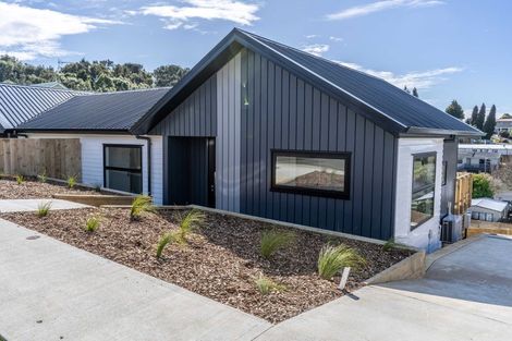 Photo of property in 2/114 Amanda Avenue, Dinsdale, Hamilton, 3204