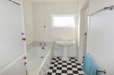 Photo of property in 40 Pratt Avenue, Foxton Beach, Foxton, 4815