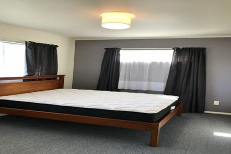 Photo of property in 32 Morere Street, Titahi Bay, Porirua, 5022