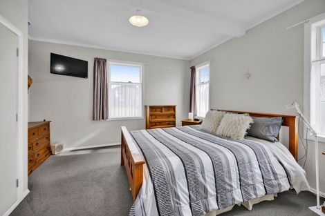 Photo of property in 74 Puriri Street, Hawera, 4610