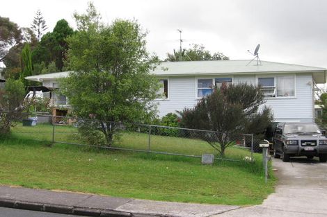 Photo of property in 49 Glendene Avenue, Glendene, Auckland, 0602