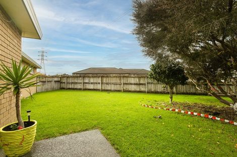 Photo of property in 21 Morewa Place, Takanini, 2112