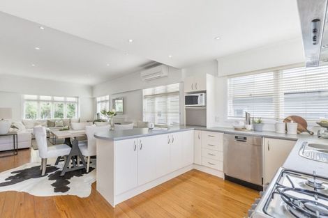 Photo of property in 141 Landscape Road, Mount Eden, Auckland, 1024
