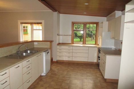 Photo of property in 32 Mcdonald Road, Levin, 5571