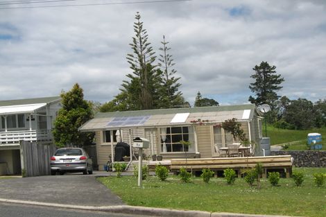 Photo of property in 1a East Avenue, Manly, Whangaparaoa, 0930